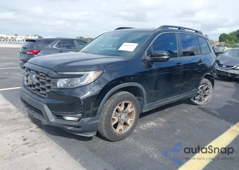 2023 Honda Passport Awd Trailsport from USA, damaged, VIN 5FNYF8H60PB021242